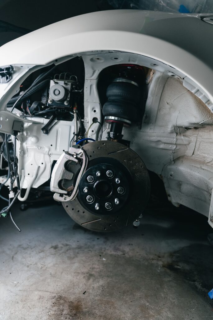 Detalle de suspension y freno