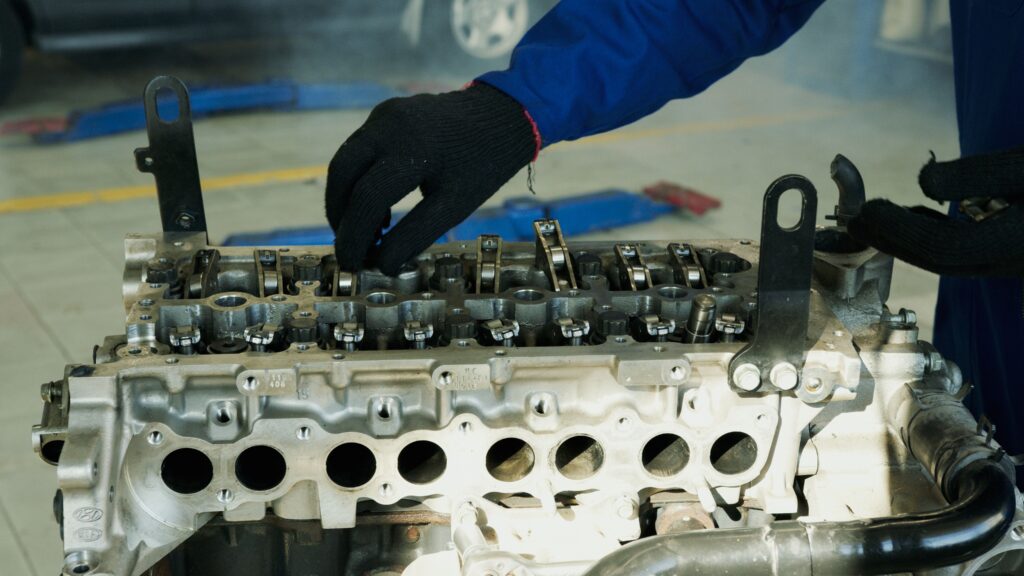 Motor listo tras revision (Pexels, Artem Podrez)