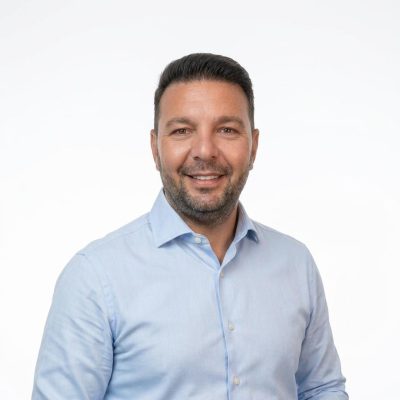 Manuel Jesús Fuentes, gerente de Desguace Doñana Cars